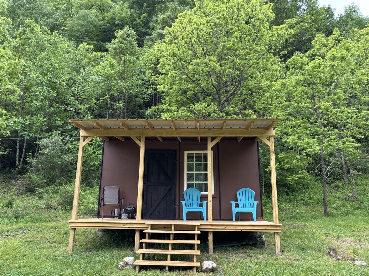 Turner Farm Off Grid Cabin