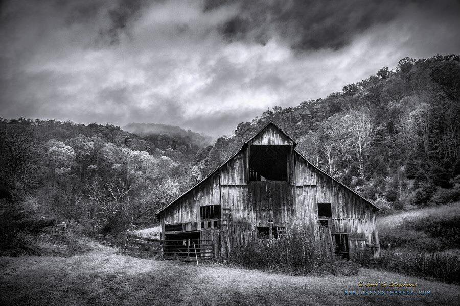 Holler Barn